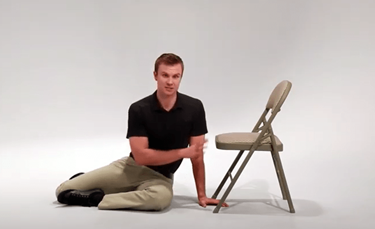 demostración de cómo levantarse después de una caída